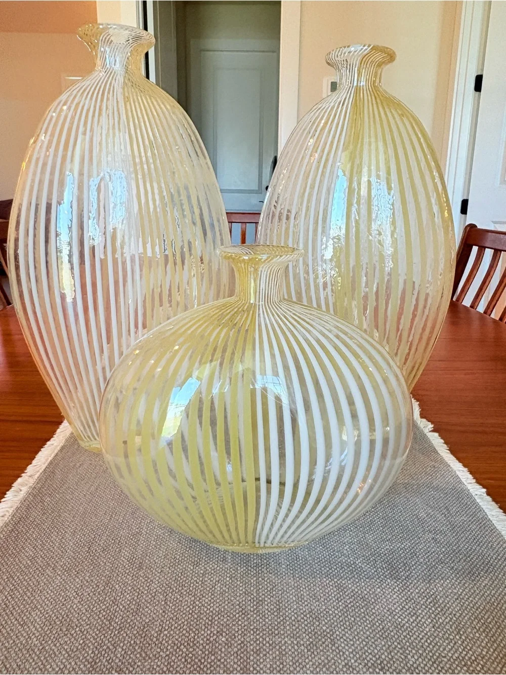 Z Gallerie MCM Murano Style 3 Striped Glass Vases White & Beige 8